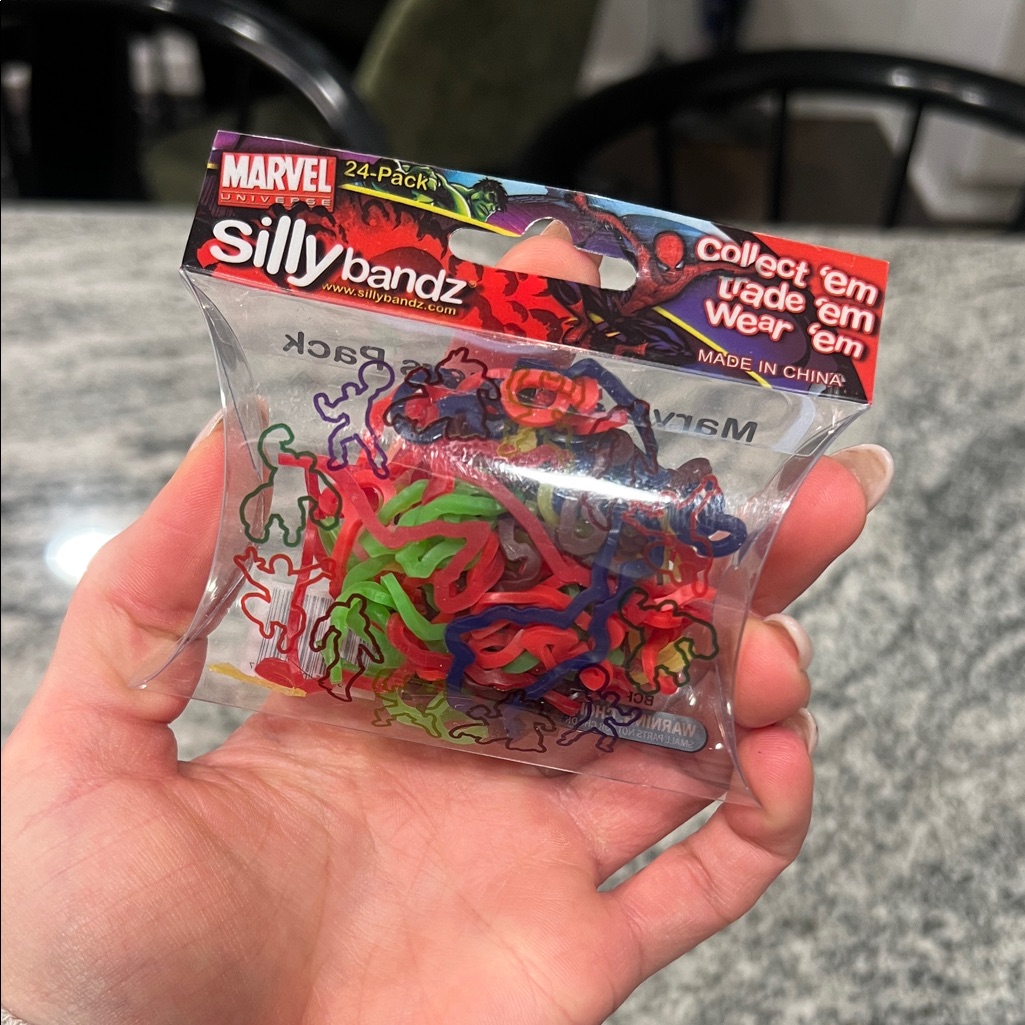 Marvel Silly Bandz In Red Green And Blue